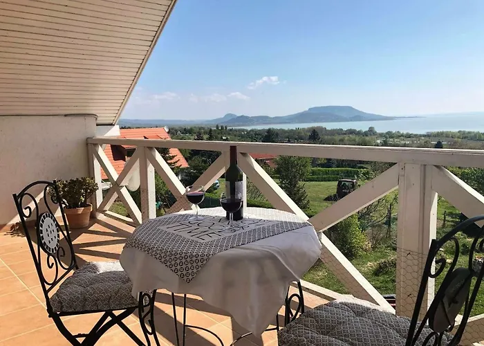 בית נופש Ronyhome Balatongyörök